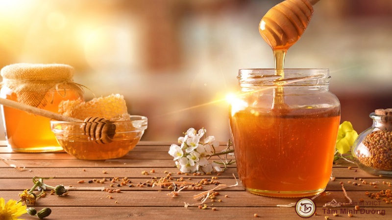 Trào ngược dạ dày có nên uống mật ong