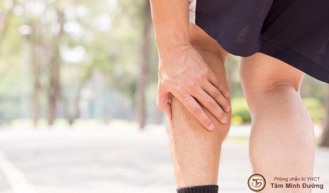 Có cách nào để giảm đau bắp chân phải tại nhà không?
