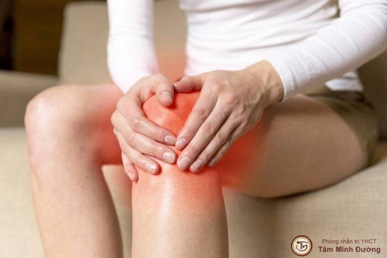 Có phương pháp nào để ngăn ngừa đau khớp gối khi ngồi xuống đứng lên không? Điều gì là quan trọng để duy trì sức khỏe của khớp gối?
