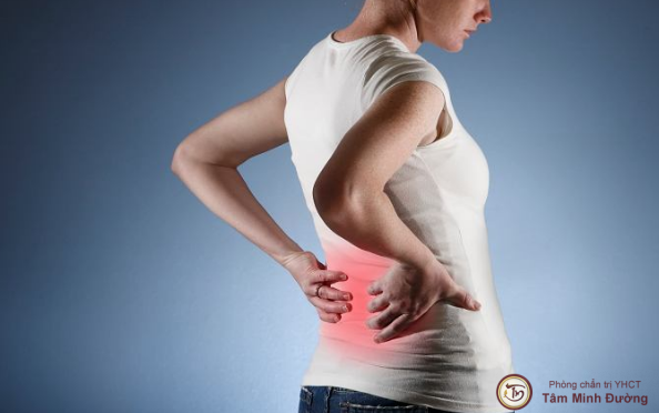 Có phải sai tư thế làm việc có thể gây ra đau lưng giữa?
