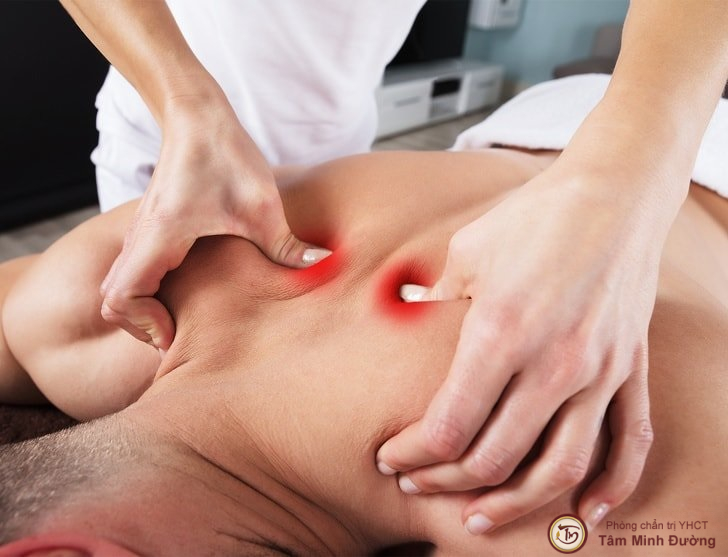 Massage giảm đau lưng bằng phương pháp Shiatsu